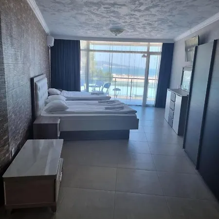 Apartment Deluxe Gallery 2