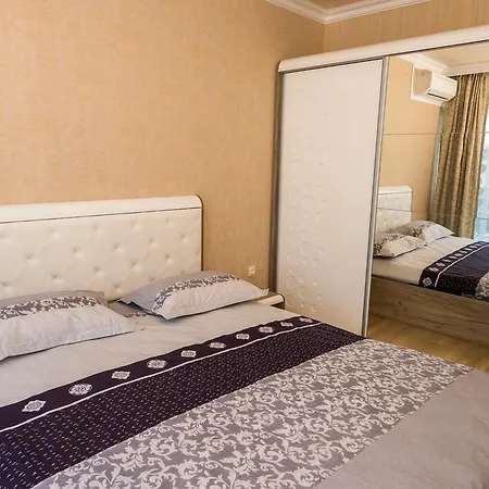 Deluxe Gallery 2 Apartment