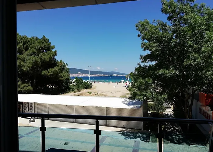 Deluxe Gallery 2 Apartman Napospart