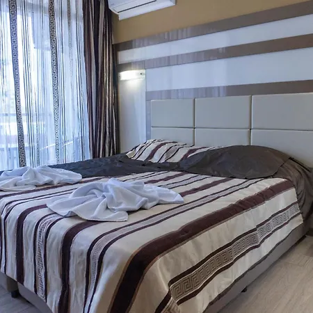 Deluxe Gallery 2 Sunny Beach